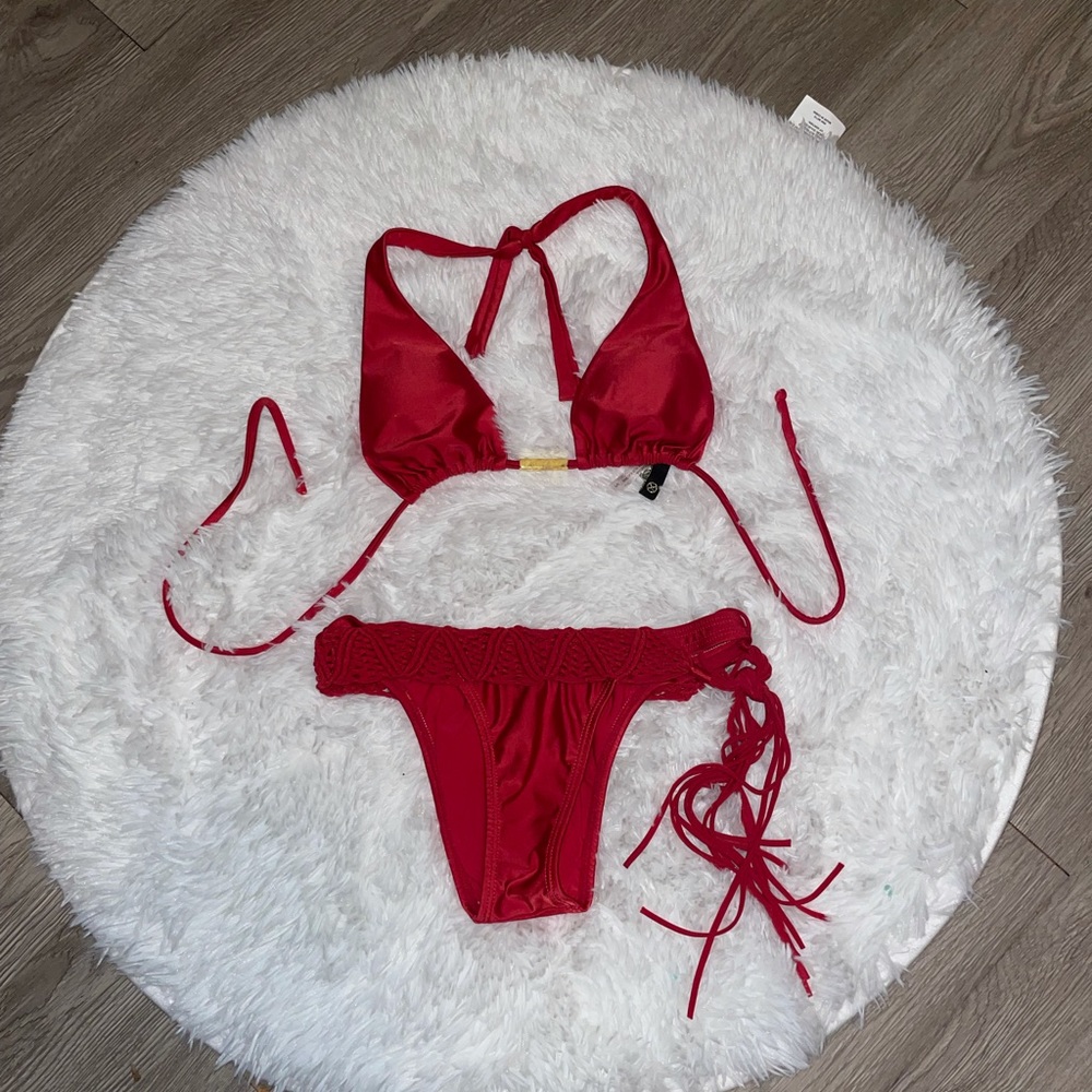 Vix Red Bikini